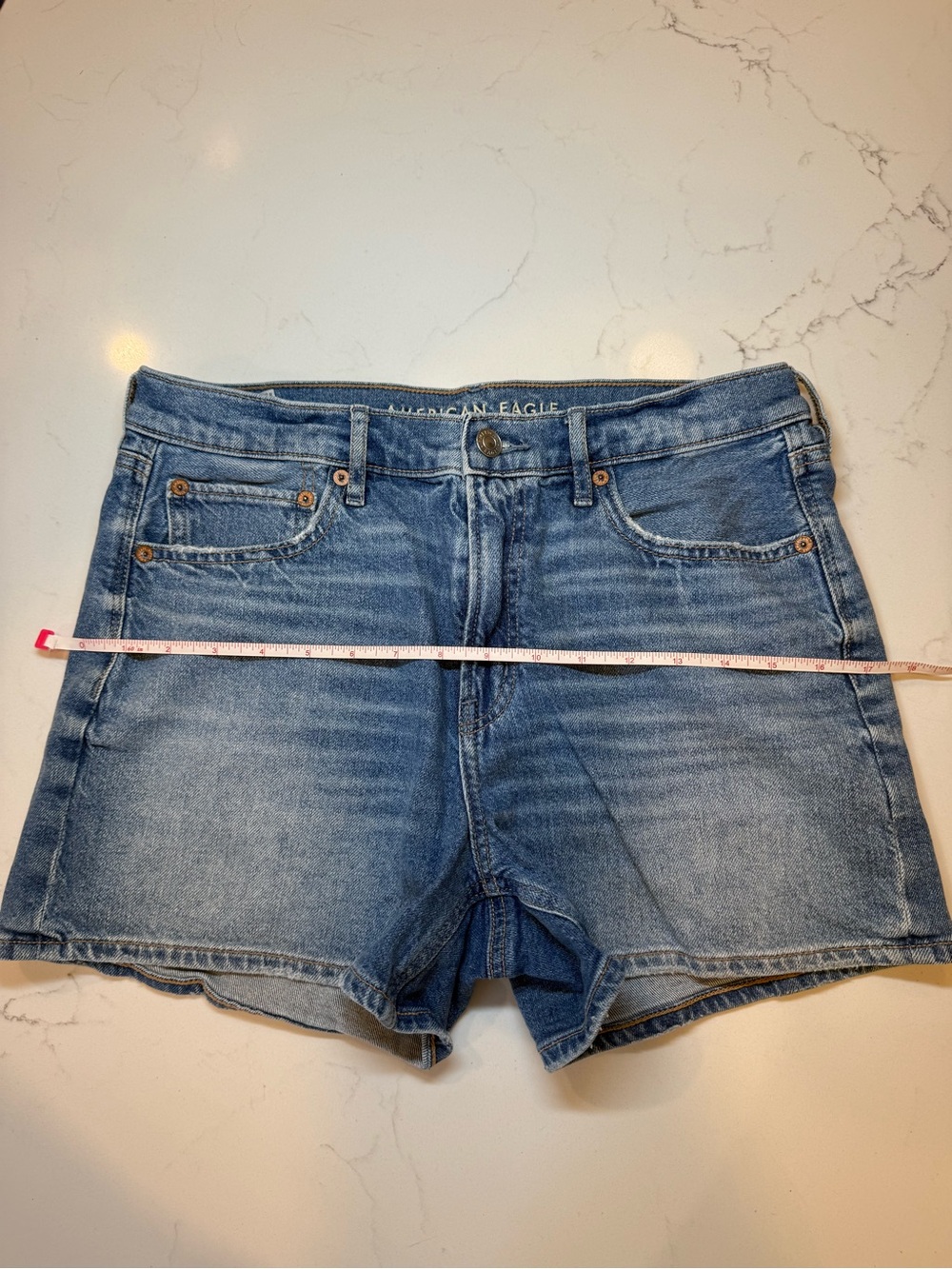 AE Strigid Super High-Waisted Relaxed Denim Short - Picture 9 of 9